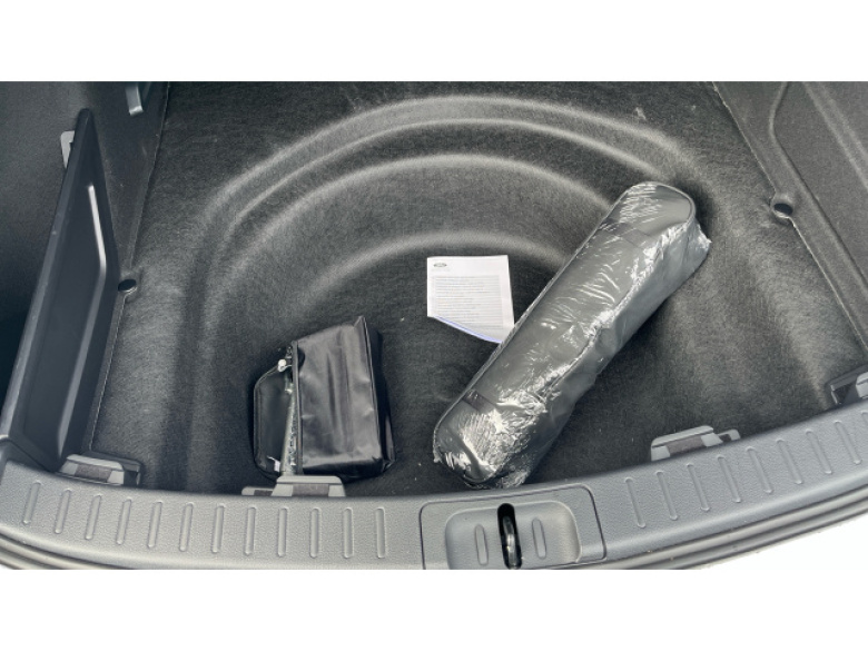 Toyota Corolla 2.0 Hybrid 178 Excel 5dr CVT Hybrid Estate